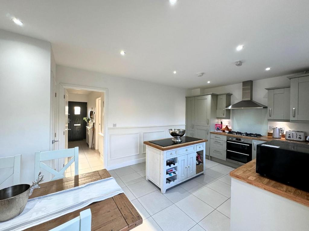 Kitchen/Breakfast Room