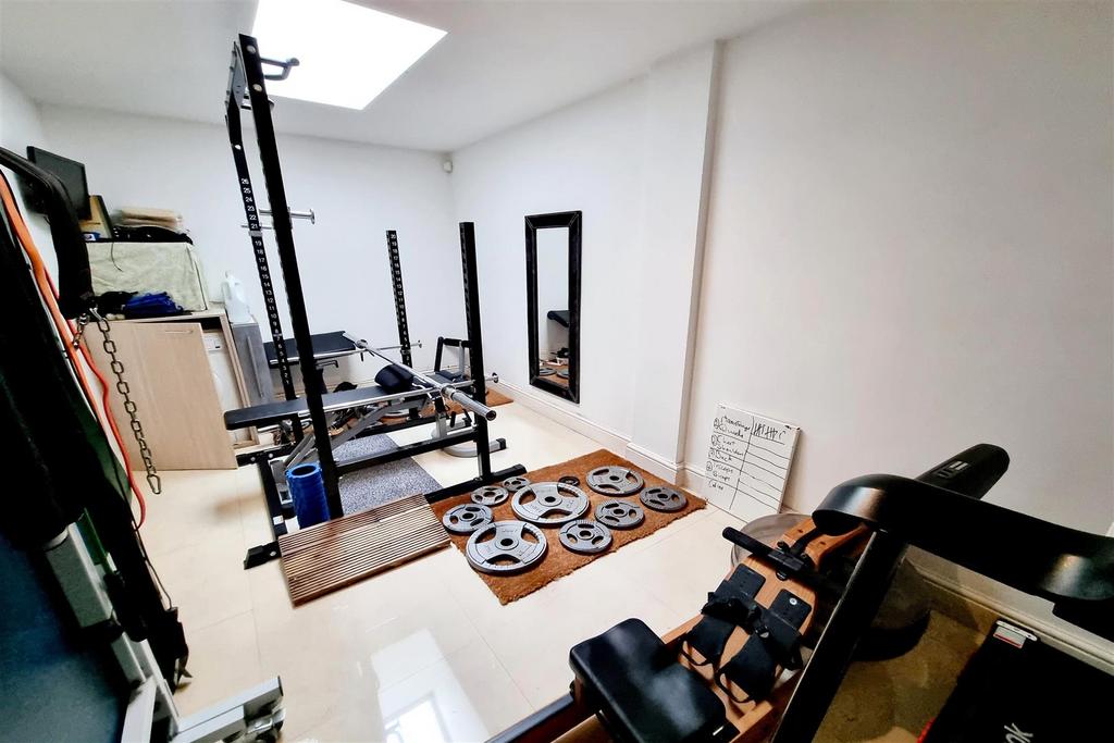 Utility room/garage conversion/utility area: