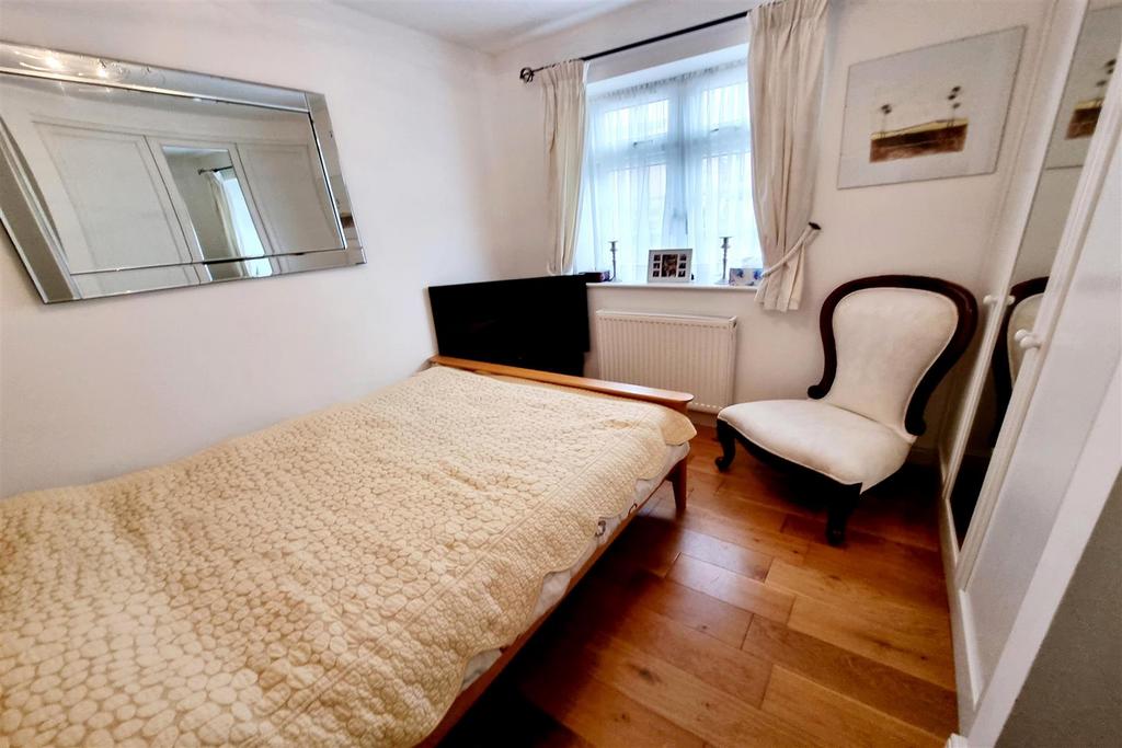 Bedroom 3: