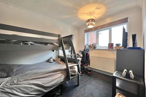 14 Camborne Way, Monk Bretton, Barnsley, S71 2NR
