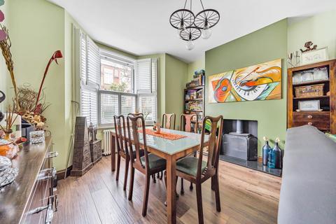 3 Rathfern Road, London, SE6 4NJ