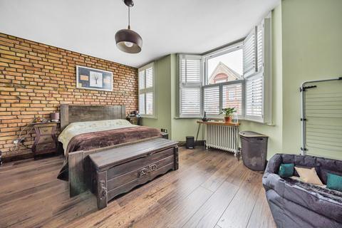 3 Rathfern Road, London, SE6 4NJ