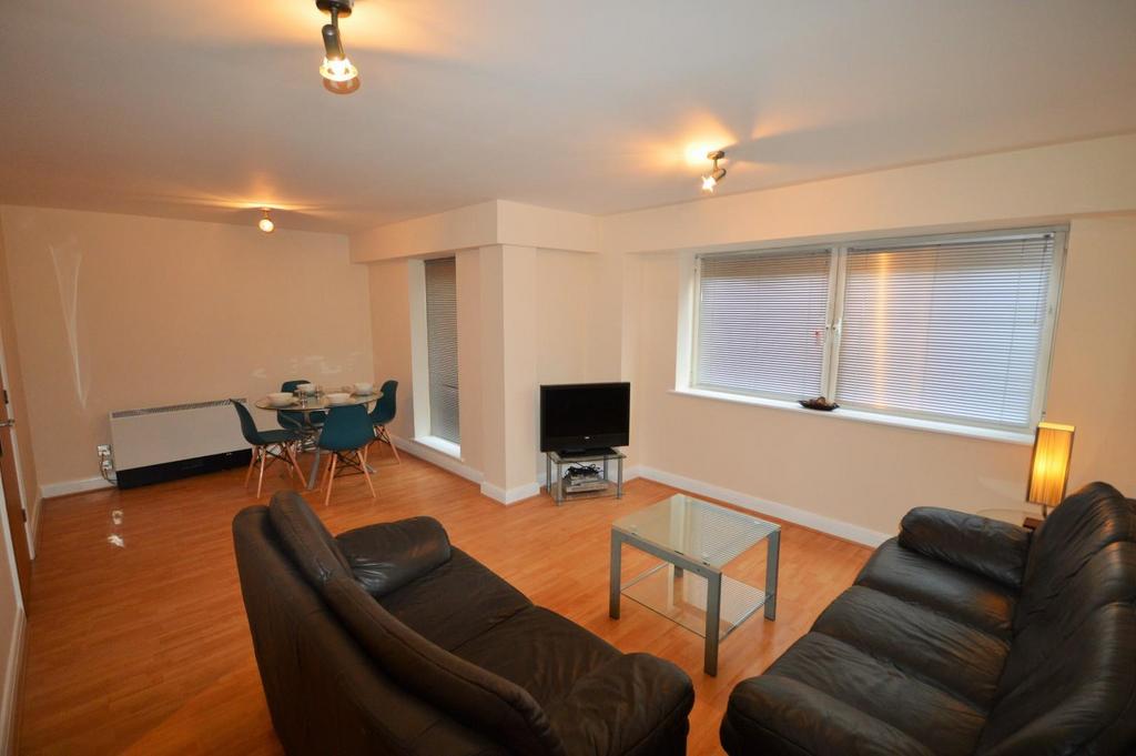 Royal Plaza, Westfield Terrace, S1 3 bed duplex for sale £250,000