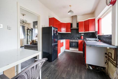 162 Broadway, Horsforth, Leeds, LS18 4HQ