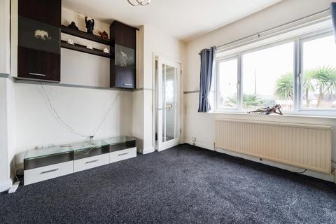 162 Broadway, Horsforth, Leeds, LS18 4HQ
