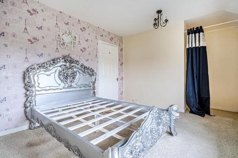 162 Broadway, Horsforth, Leeds, LS18 4HQ