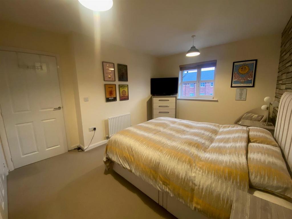 BEDROOM ONE.jpg