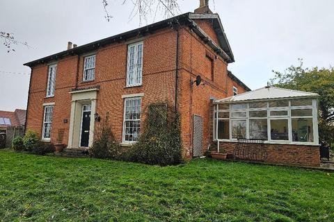 6 bedroom farm house for sale, Great North Road, Markham Moor DN22