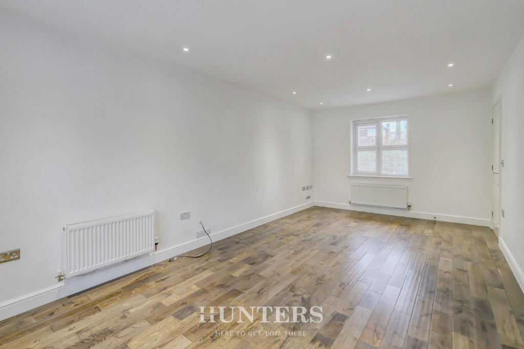 Viscount Drive (28).jpg