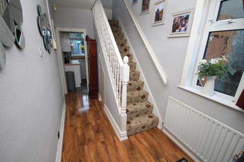 20 Leafield Drive, Bradford, BD2 3RX