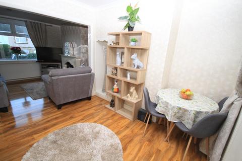 20 Leafield Drive, Bradford, BD2 3RX