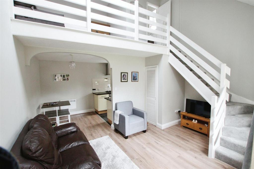 Abshot Road, Titchfield Common 1 bed terraced house for sale £225,000