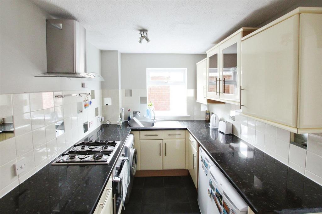 Abshot Road, Titchfield Common 1 bed terraced house for sale £225,000