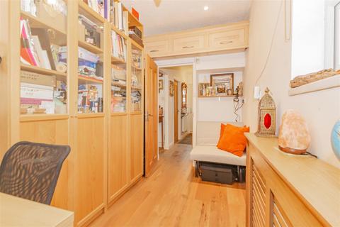 183 Crayford Way, Dartford, DA1 4LS