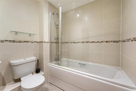 30 Clayhanger, Guildford, GU4 7XT