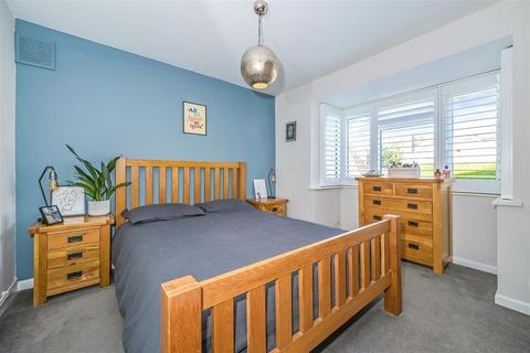 3 bedroom detached bungalow for sale, Horndean, Hampshire