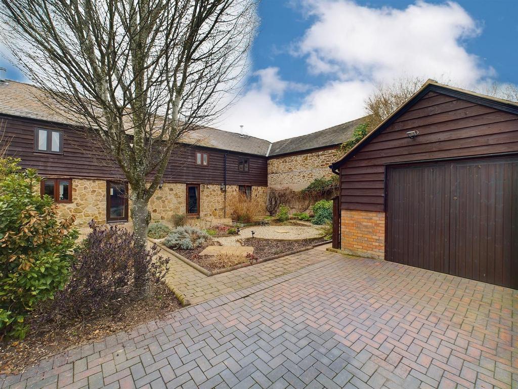 Jubilee Gardens, Westbury, Shrewsbury 4 bed barn conversion for sale