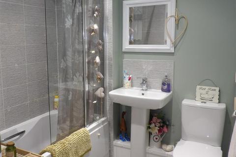 12 Clos Gelli Wen, Alltwen, Swansea, SA8 3DF