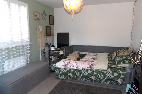 12 Clos Gelli Wen, Alltwen, Swansea, SA8 3DF