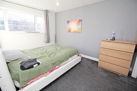 23 Sandy Close, Great Linford, Milton Keynes, MK14 5EE
