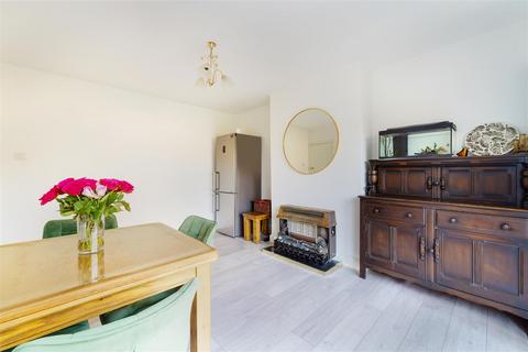 131 Albert Road, Epsom, KT17 4EN