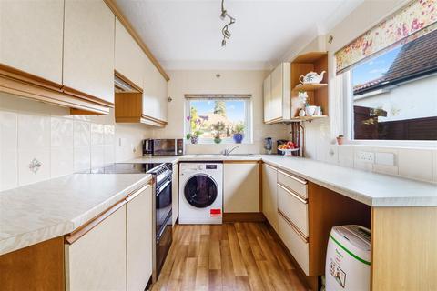 131 Albert Road, Epsom, KT17 4EN