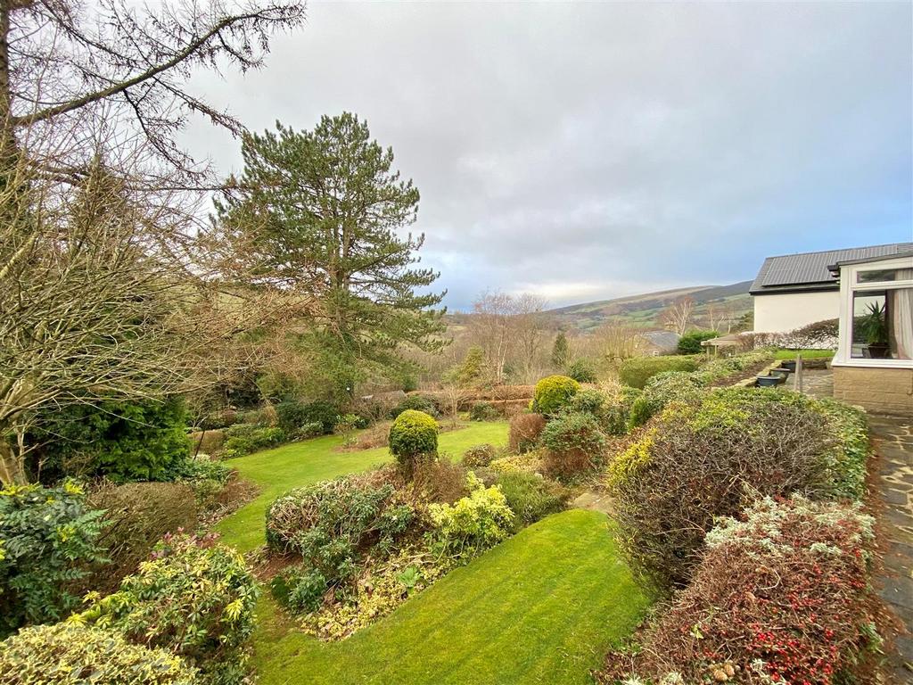 Highgate Road, High Peak SK22 5 bed house for sale £725,000