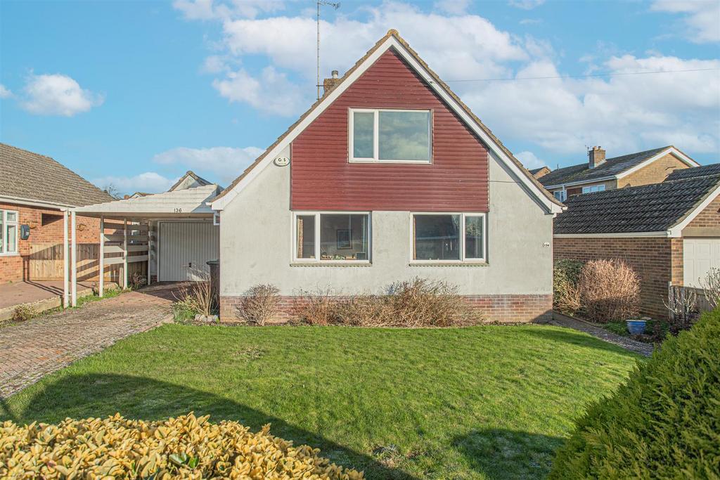 Silver Street Lane, Trowbridge 3 bed detached house for sale £295,000