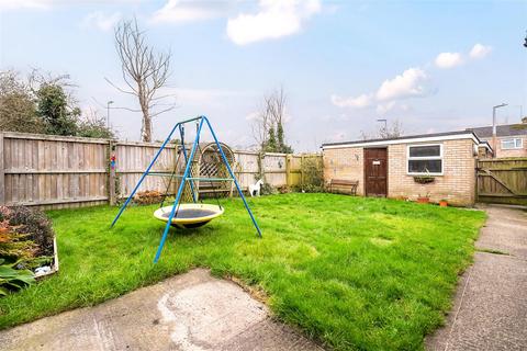20 Bratton Avenue, Devizes, SN10 5BA