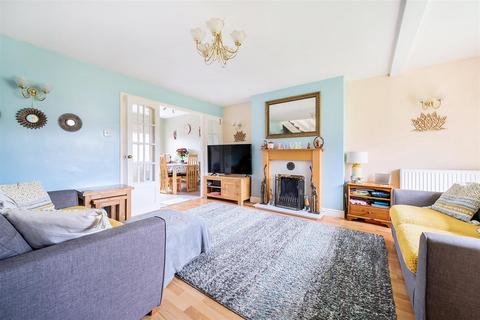 20 Bratton Avenue, Devizes, SN10 5BA