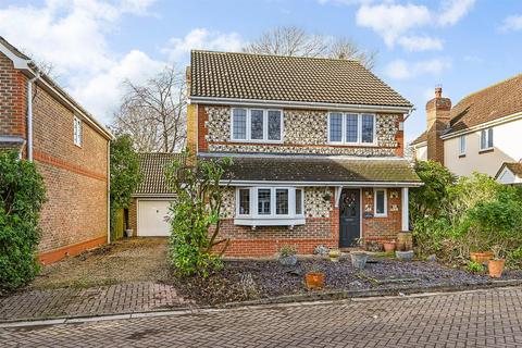 4 bedroom detached house for sale, Hardyfair Close, Weyhill, Andover