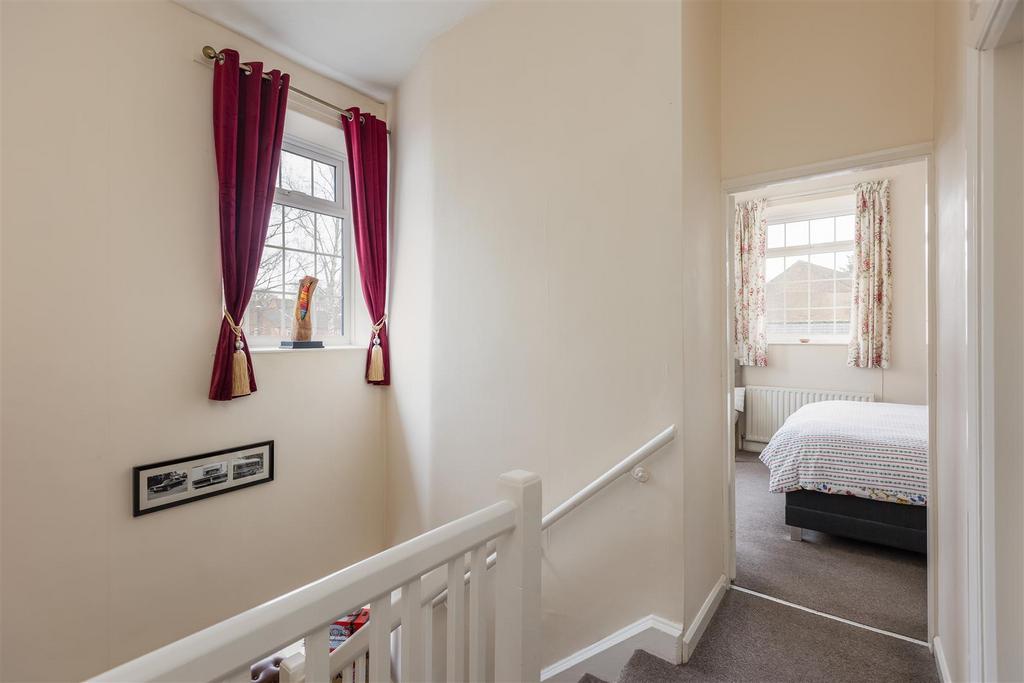 Kirkdale Court 4 Landing-2.jpg