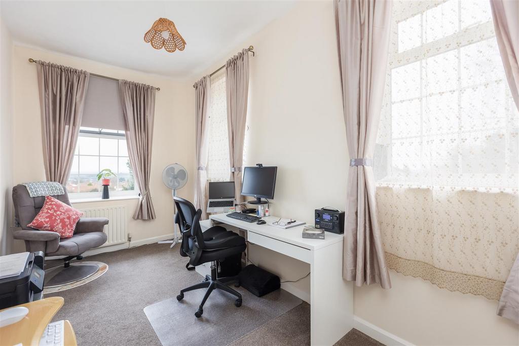Kirkdale Court 4 Bedroom 2-1.jpg