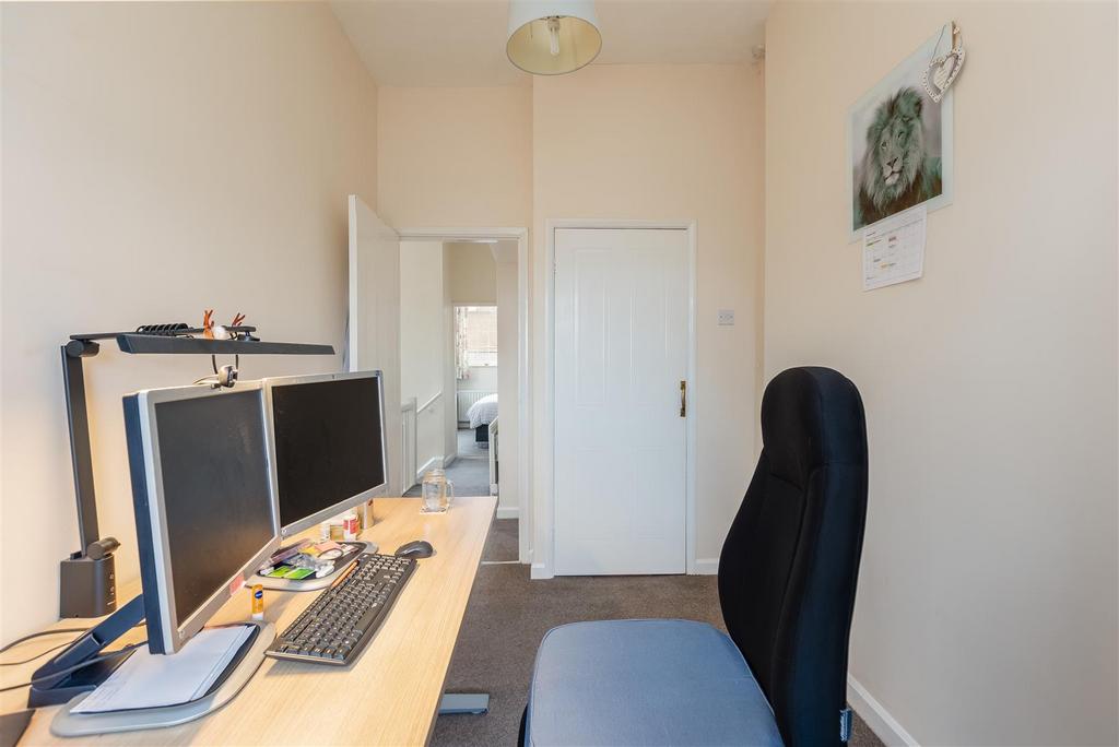 Kirkdale Court 4 Bedroom 3-3.jpg