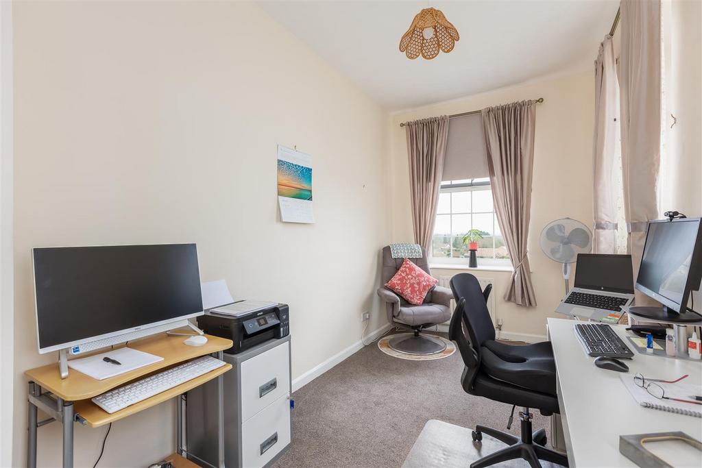 Kirkdale Court 4 Bedroom 2-2.jpg