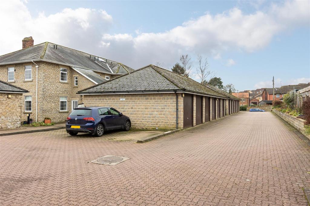 Kirkdale Court 4 External-6.jpg