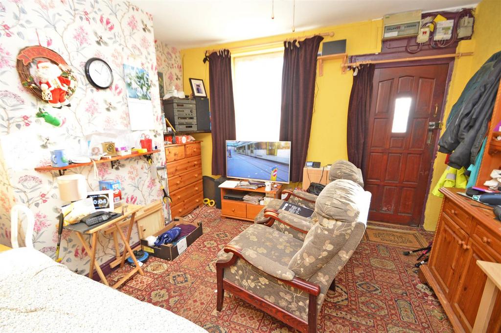 St. Michaels Street, Shrewsbury 3 bed terraced house for sale £200,000