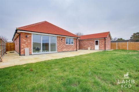 3 bedroom detached bungalow for sale, Betts Green Road, Little Clacton CO16