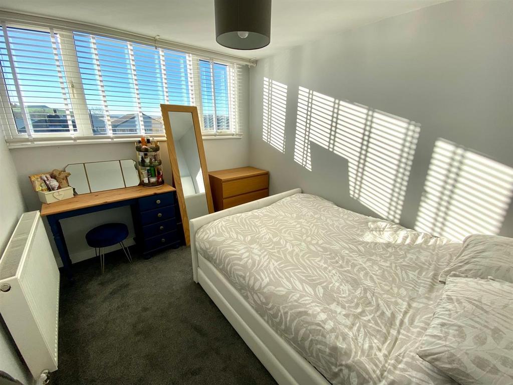 Manor park 44 bed 3.jpg