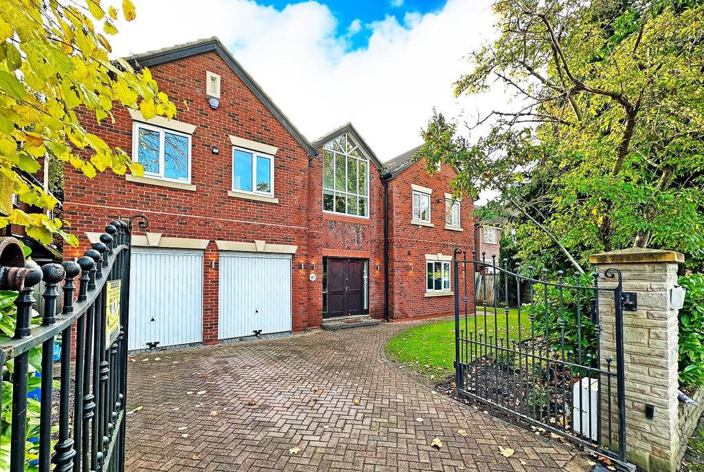 High Elm Road, Hale Barns 7 bed detached house for sale £1,750,000