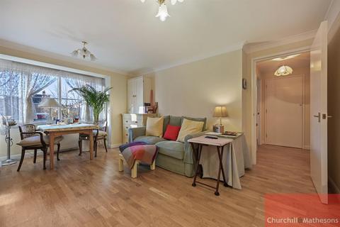 1 bedroom flat for sale, Beechwood Grove, London, W3