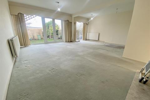 56 Washbrook Close, Barton-le-clay, Bedford, MK45 4LF