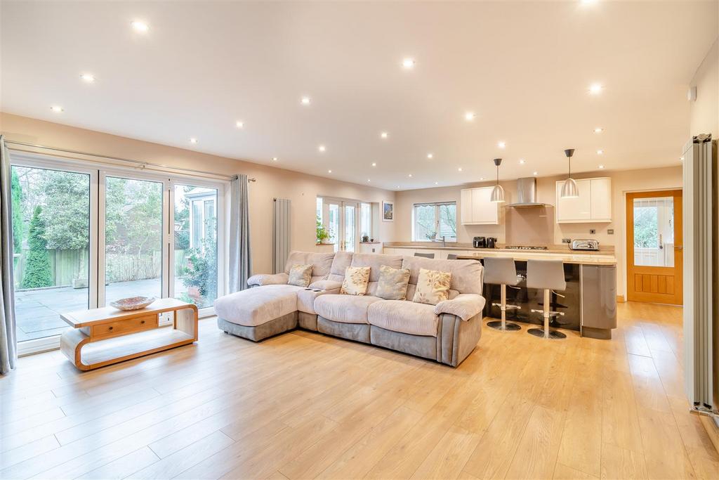 8581163-interior39.jpg