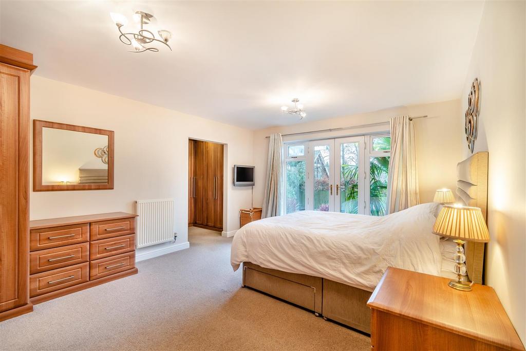 8581163-interior17.jpg
