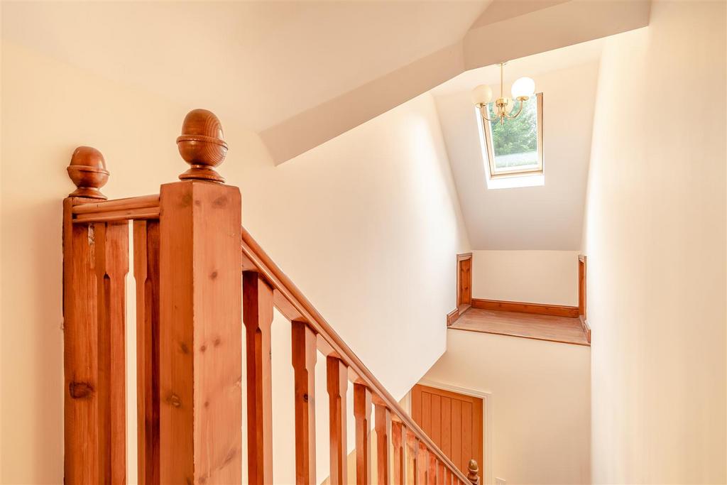 8581163-interior08.jpg