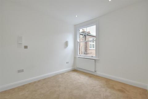2 bedroom flat to rent, Russell Road, West Hendon, London