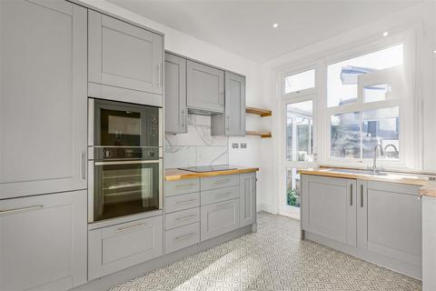 2 bedroom flat to rent, Ormonde Road, East Sheen, SW14