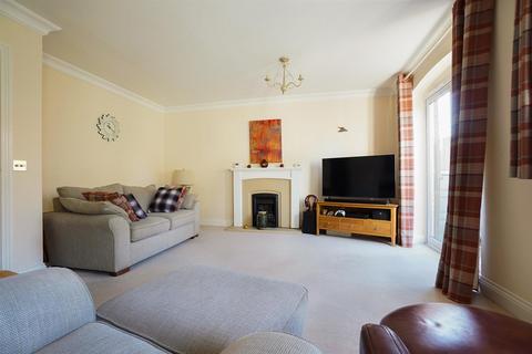 3 bedroom terraced house for sale, West Park Close, Stratford-Upon-Avon