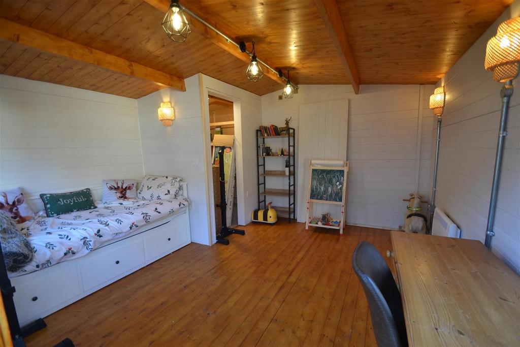 Garden room