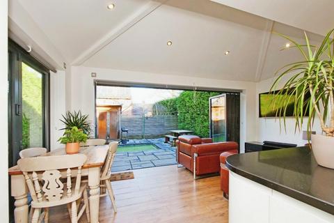 23 Ascot Way, Acomb, York, YO24 4QY